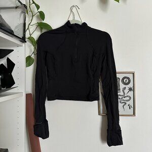 It's Rulu Run Cropped Half Zip